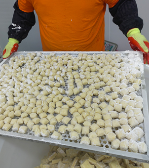 Frozen tofu with liquid nitrogen