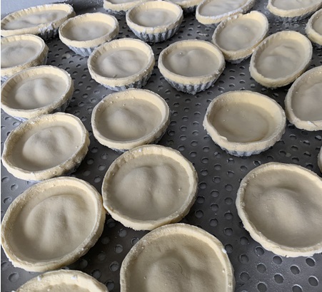 Blast Freezing Egg Tarts with Liquid Nitrogen Cabinet Freezers